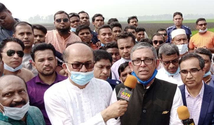‘শস্যচিত্রে বঙ্গবন্ধুর প্রতিকৃতি উৎকৃষ্ট চিত্রকর্ম’ ‘শস্যচিত্রে বঙ্গবন্ধুর প্রতিকৃতি উৎকৃষ্ট চিত্রকর্ম’