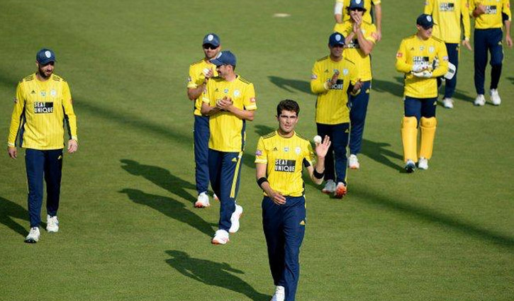 চার বোল্ডে শাহীনের ডাবল হ্যাটট্রিক চার বোল্ডে শাহীনের ডাবল হ্যাটট্রিক