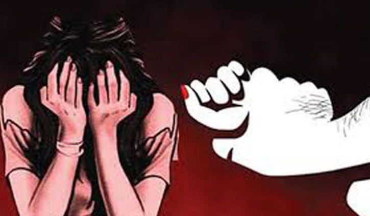 মেয়েকে ধর্ষণ: বাবার দৃষ্টান্তমূলক শাস্তি চান বিচারপ্রার্থীরা মেয়েকে ধর্ষণ: বাবার দৃষ্টান্তমূলক শাস্তি চান বিচারপ্রার্থীরা