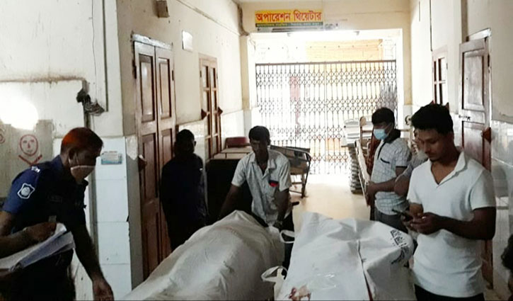 সাতক্ষীরায় নসিমনের ধাক্কায় মোটরসাইকেলের ২ আরোহীর মৃত্যু সাতক্ষীরায় নসিমনের ধাক্কায় মোটরসাইকেলের ২ আরোহীর মৃত্যু