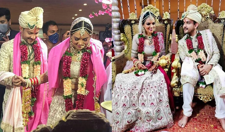 প্রেমিকার সঙ্গে মন্দিরে বিয়ে সারলেন গায়ক আদিত্য প্রেমিকার সঙ্গে মন্দিরে বিয়ে সারলেন গায়ক আদিত্য