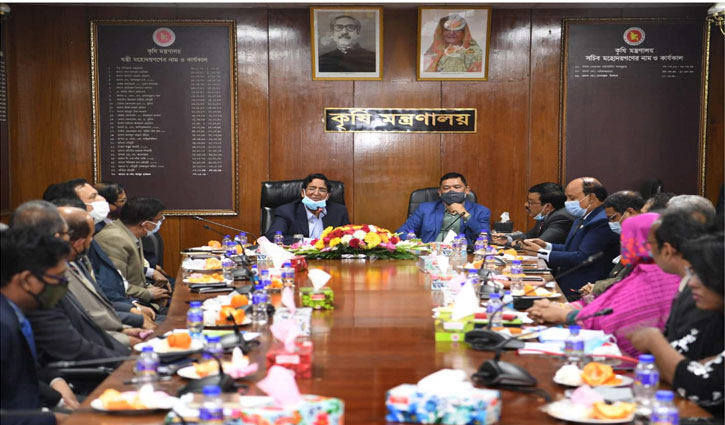 কৃষির উন্নতি না হলে মানুষের আয় বাড়বে না: কৃষিমন্ত্রী কৃষির উন্নতি না হলে মানুষের আয় বাড়বে না: কৃষিমন্ত্রী