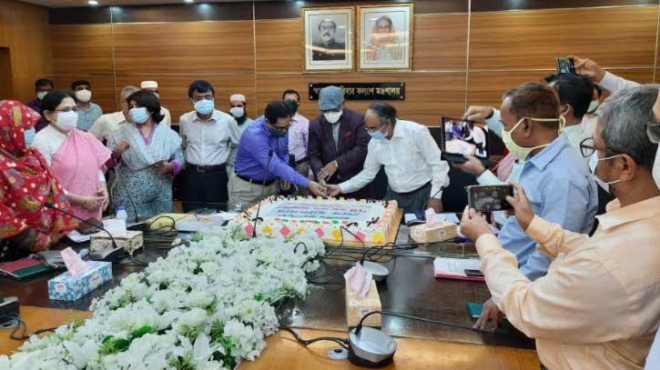 ‘জাতির পিতা ও তার কন্যার সঙ্গে কাজ করতে পারা ভাগ্যের ব্যাপার’ ‘জাতির পিতা ও তার কন্যার সঙ্গে কাজ করতে পারা ভাগ্যের ব্যাপার’