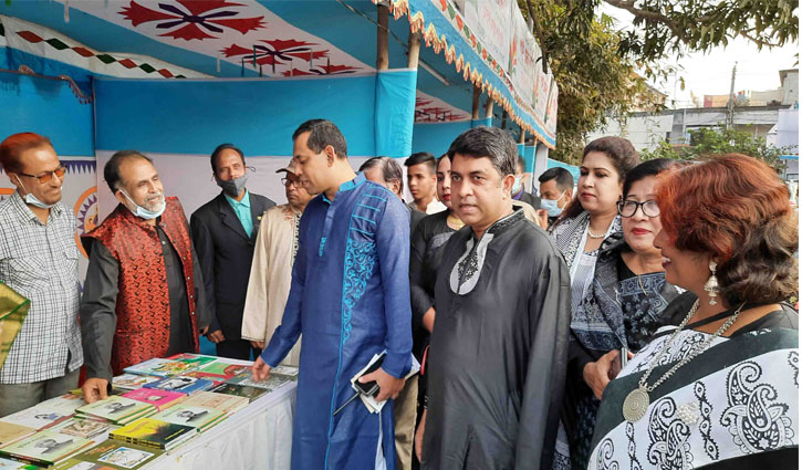 বাগেরহাটে বইমেলা শুরু বাগেরহাটে বইমেলা শুরু