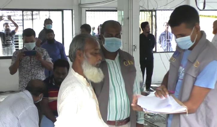 নারায়ণগঞ্জে মসজিদে বিস্ফোরণ: ঘটনাস্থলে সিআইডি নারায়ণগঞ্জে মসজিদে বিস্ফোরণ: ঘটনাস্থলে সিআইডি