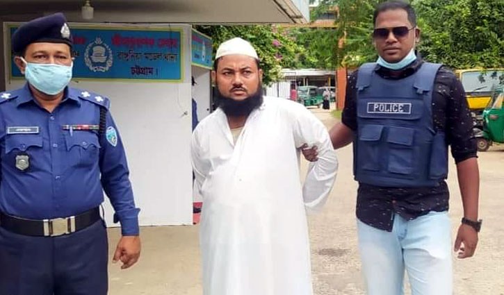 পালাক্রমে ৫ শিশু ধর্ষণ: ‘মানবিক’ মাদ্রাসাশিক্ষক গ্রেপ্তার পালাক্রমে ৫ শিশু ধর্ষণ: ‘মানবিক’ মাদ্রাসাশিক্ষক গ্রেপ্তার