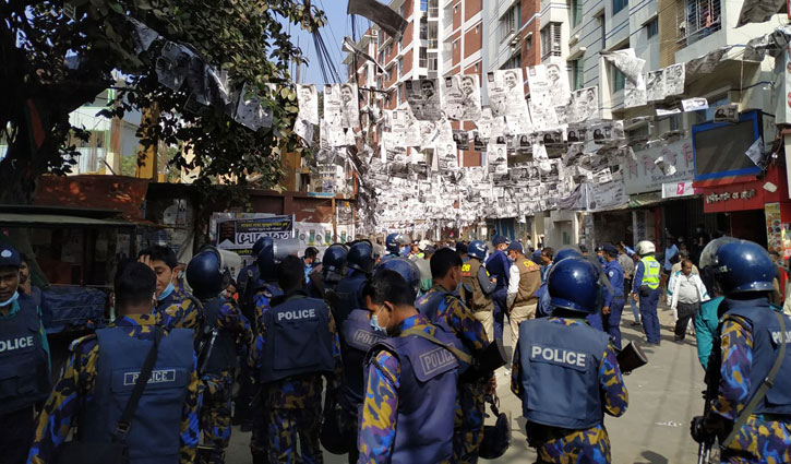 চট্টগ্রামে ২ কাউন্সিলর প্রার্থীর সমর্থকদের মধ্যে সংঘর্ষ চট্টগ্রামে ২ কাউন্সিলর প্রার্থীর সমর্থকদের মধ্যে সংঘর্ষ