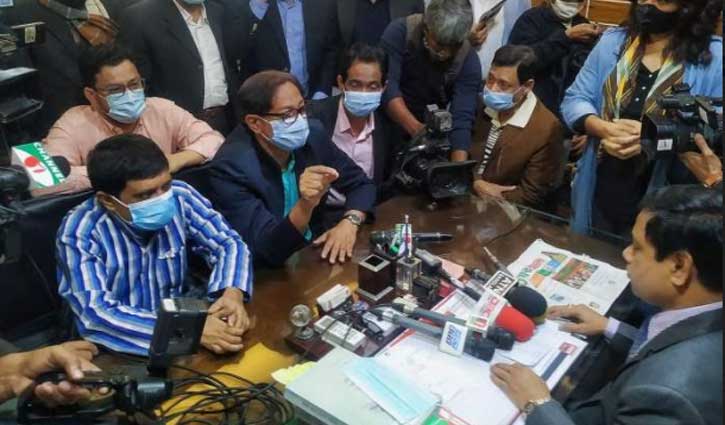 চসিক নির্বাচন: জয়ের ব্যাপারে আশাবাদী আ. লীগ, মাঠ ছাড়বেনা বিএনপি চসিক নির্বাচন: জয়ের ব্যাপারে আশাবাদী আ. লীগ, মাঠ ছাড়বেনা বিএনপি