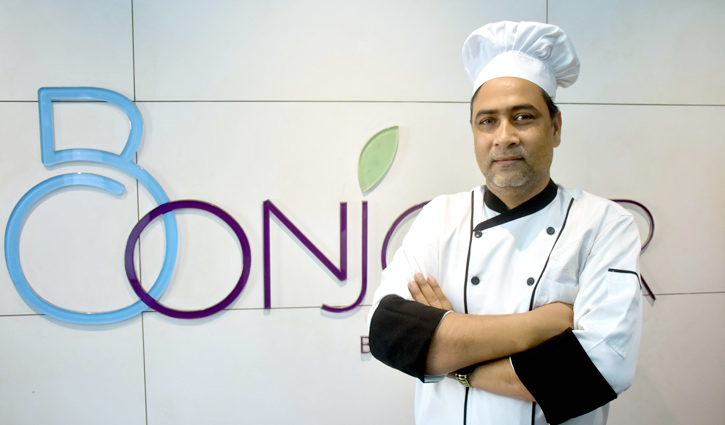 দেড়শ টাকার রেস্টুরেন্টকর্মী থেকে তারকা শেফ ফারুক আহাম্মেদ