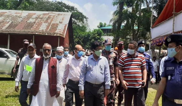 বিলোনিয়া স্থলবন্দর পরিদর্শনে নৌ সচিব বিলোনিয়া স্থলবন্দর পরিদর্শনে নৌ সচিব