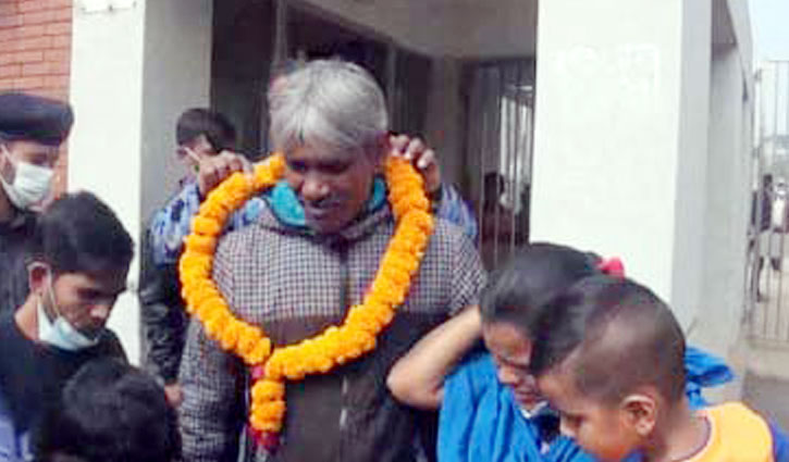 বিনা অপরাধে ৫ বছর জেলে বিনা অপরাধে ৫ বছর জেলে