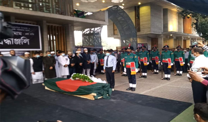 বনানীতে চিরনিদ্রায় এইচ টি ইমাম বনানীতে চিরনিদ্রায় এইচ টি ইমাম