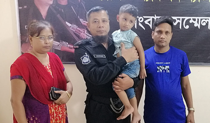 ৩ বছরের শিশু অপহরণের অভিযোগে গ্রেপ্তার ১ ৩ বছরের শিশু অপহরণের অভিযোগে গ্রেপ্তার ১