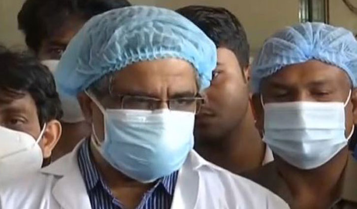 ওয়াহিদা খানমের হাত-পা এখনো অবশ: চিকিৎসক ওয়াহিদা খানমের হাত-পা এখনো অবশ: চিকিৎসক