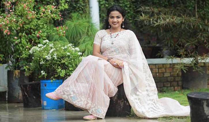 জামদানি রানি কাকলীর ‘স্টার্টআপ’ জামদানি রানি কাকলীর ‘স্টার্টআপ’
