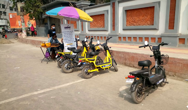 খুলনায় প্রথমবারের মতো শেয়ারিং বাইক ‘স্কুট’ চালু খুলনায় প্রথমবারের মতো শেয়ারিং বাইক ‘স্কুট’ চালু