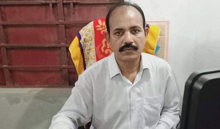 মহানবী সম্পর্কে কটূক্তি: কুষ্টিয়ায় শিক্ষক আটক মহানবী সম্পর্কে কটূক্তি: কুষ্টিয়ায় শিক্ষক আটক