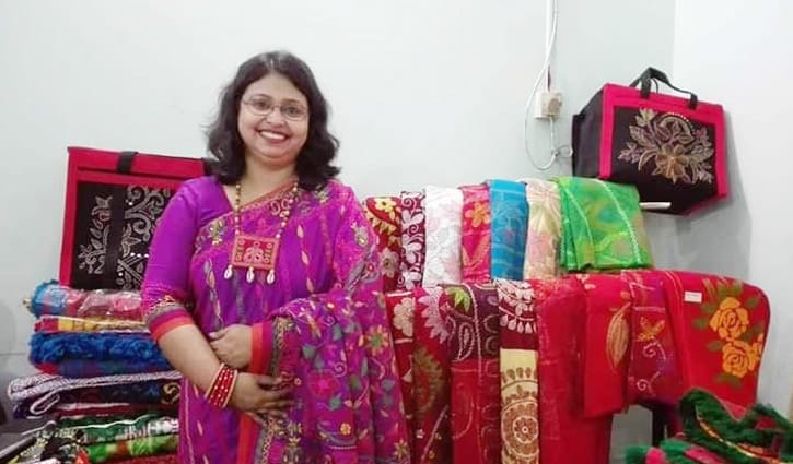 নকশী কাঁথায় উদ্যোক্তা লাকীর স্বপ্ন নকশী কাঁথায় উদ্যোক্তা লাকীর স্বপ্ন