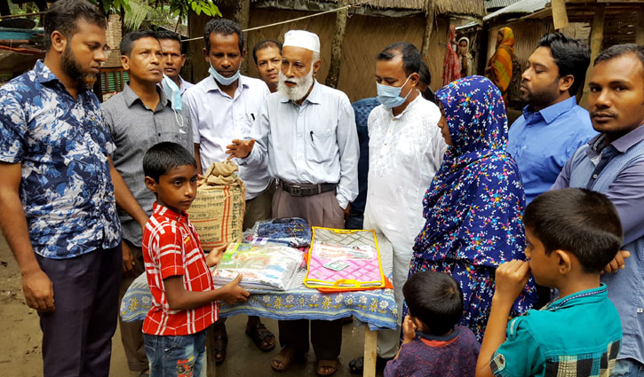 খাতা-কলম কিনতে আর শাপলা বেচতে হবে না সেই রাব্বিকে খাতা-কলম কিনতে আর শাপলা বেচতে হবে না সেই রাব্বিকে