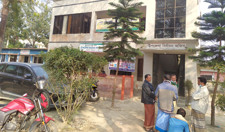 সিংগাইর পৌরসভা নির্বাচন: ৩ মেয়র প্রার্থীর মনোনয়ন বাতিল সিংগাইর পৌরসভা নির্বাচন: ৩ মেয়র প্রার্থীর মনোনয়ন বাতিল