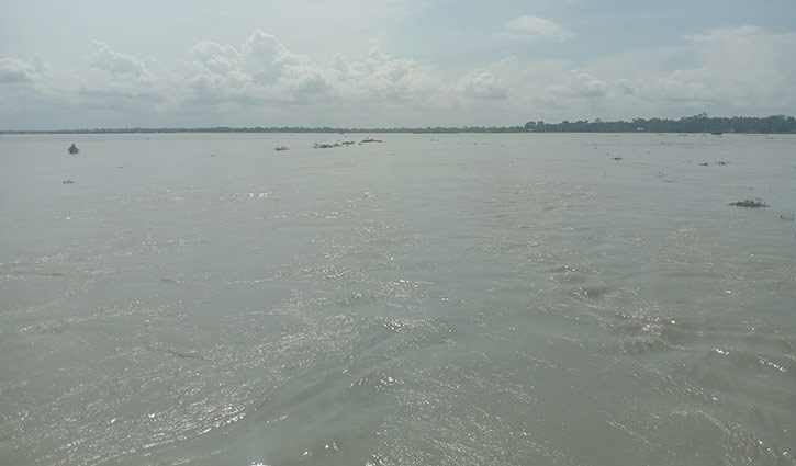 মানিকগঞ্জে নদ নদীর পানি বেড়েছে মানিকগঞ্জে নদ নদীর পানি বেড়েছে