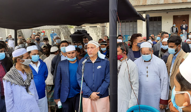 ওয়ালটন পরিচালক মৃদুলের আত্মার মাগফেরাত কামনায় দোয়া চাইলেন স্বজনেরা ওয়ালটন পরিচালক মৃদুলের আত্মার মাগফেরাত কামনায় দোয়া চাইলেন স্বজনেরা