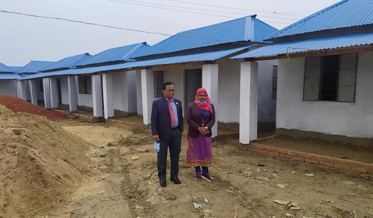 পূর্বধলায় ৫৩ পরিবার পাচ্ছেন স্বপ্নের ঠিকানা পূর্বধলায় ৫৩ পরিবার পাচ্ছেন স্বপ্নের ঠিকানা