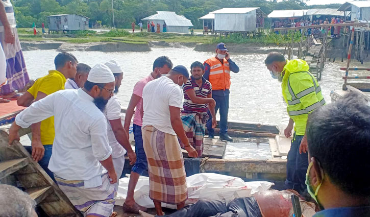 আগুনমুখায় স্পিডবোট ডুবিতে নিখোঁজ ৫ জনের লাশ উদ্ধার আগুনমুখায় স্পিডবোট ডুবিতে নিখোঁজ ৫ জনের লাশ উদ্ধার