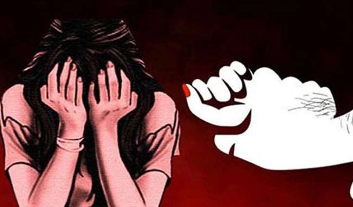 এক মাস ধরে স্কুল ছাত্রীকে গণধর্ষণের অভিযোগ এক মাস ধরে স্কুল ছাত্রীকে গণধর্ষণের অভিযোগ