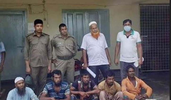 সুন্দরবনে মাছ শিকারের অভিযোগে ৫ জেলে গ্রেপ্তার সুন্দরবনে মাছ শিকারের অভিযোগে ৫ জেলে গ্রেপ্তার