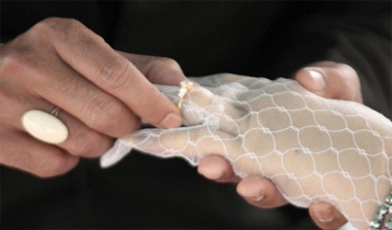 হৃদয় সিক্ত করা ৭ প্রেমকাহিনি