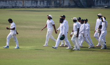 তানভিরের ঘূর্ণির পর সাইফদের দারুণ ব্যাটিং তানভিরের ঘূর্ণির পর সাইফদের দারুণ ব্যাটিং