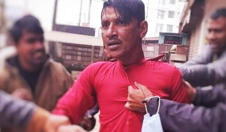 ছাত্রী মেসে বহিরাগত যুবকের ঢোকার চেষ্টা, পুলিশে সোপর্দ ছাত্রী মেসে বহিরাগত যুবকের ঢোকার চেষ্টা, পুলিশে সোপর্দ