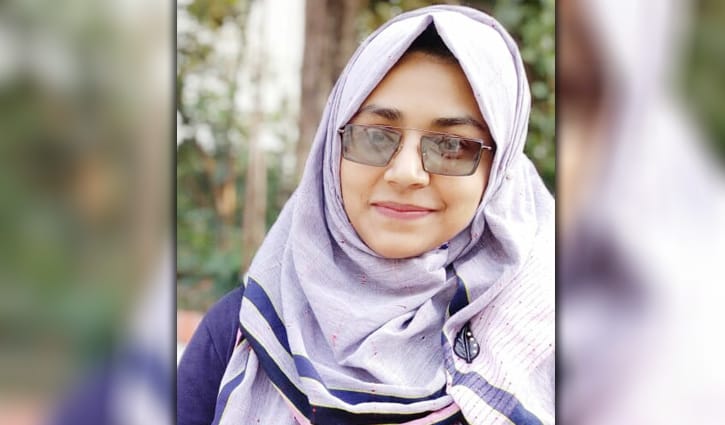 মানুষ হিসেবে লিখছি, নারী হিসেবে নয় মানুষ হিসেবে লিখছি, নারী হিসেবে নয়