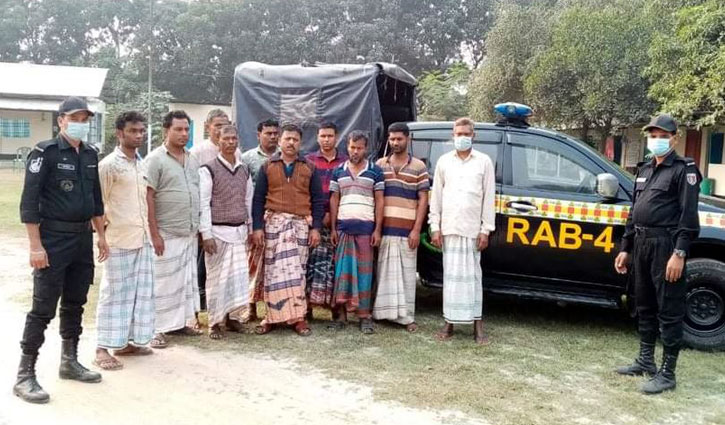আশুলিয়ায় র্যাবের হাতে ১০ জুয়াড়ি আটক আশুলিয়ায় র্যাবের হাতে ১০ জুয়াড়ি আটক