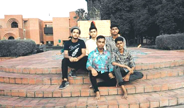 সুবর্ণগ্রাম: যেখানে রূপের চাষ হয় সুবর্ণগ্রাম: যেখানে রূপের চাষ হয়