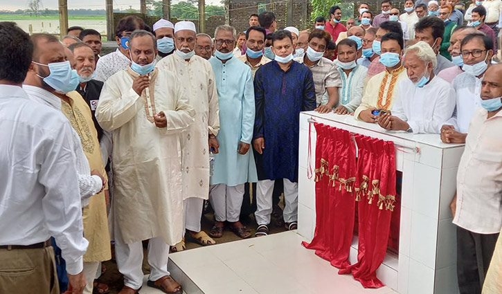 ছাতক সুরমা সেতু অ্যাপ্রোচ সড়ক ও টোল প্লাজা নির্মাণ কাজ উদ্বোধন ছাতক সুরমা সেতু অ্যাপ্রোচ সড়ক ও টোল প্লাজা নির্মাণ কাজ উদ্বোধন