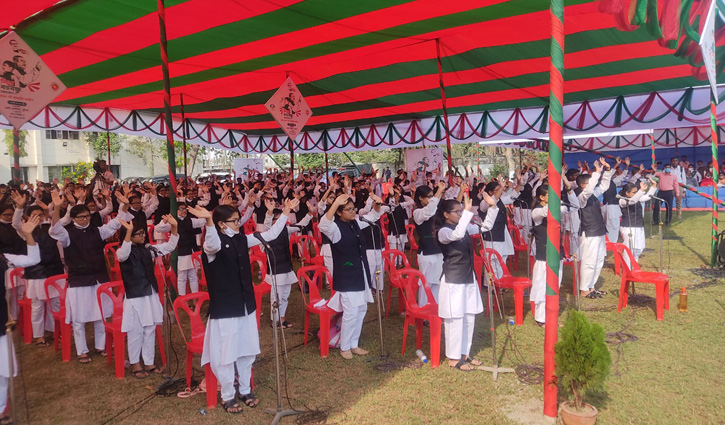 দেড় লক্ষাধিক শিশুর কণ্ঠে ৭ মার্চের ভাষণ দেড় লক্ষাধিক শিশুর কণ্ঠে ৭ মার্চের ভাষণ