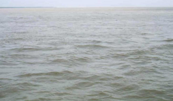 পদ্মায় নৌকাডুবে নিখোঁজ ২ শিক্ষার্থীর খোঁজ মেলেনি পদ্মায় নৌকাডুবে নিখোঁজ ২ শিক্ষার্থীর খোঁজ মেলেনি