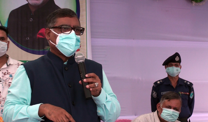 মাস্ক না পরলে করোনা নিয়ন্ত্রণ সম্ভব না : স্বাস্থ্যমন্ত্রী মাস্ক না পরলে করোনা নিয়ন্ত্রণ সম্ভব না : স্বাস্থ্যমন্ত্রী