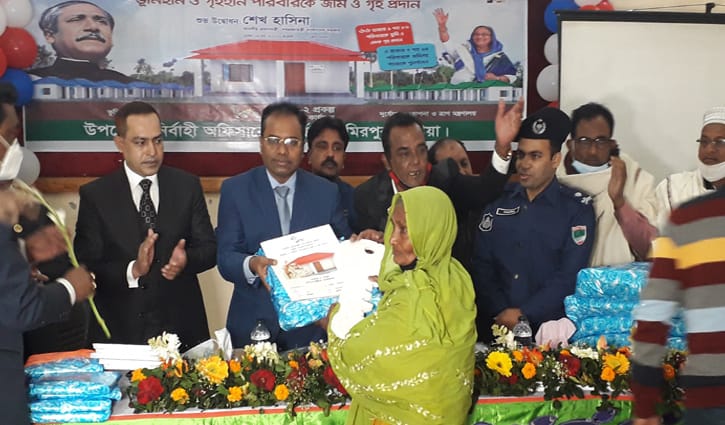 কুষ্টিয়ায় ঘর পেলো ১৫৭ গৃহহীন পরিবার কুষ্টিয়ায় ঘর পেলো ১৫৭ গৃহহীন পরিবার