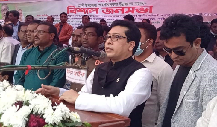 দুর্বার গতিতে দেশের উন্নয়ন এগিয়ে চলেছে : ফরহাদ হোসেন দুর্বার গতিতে দেশের উন্নয়ন এগিয়ে চলেছে : ফরহাদ হোসেন