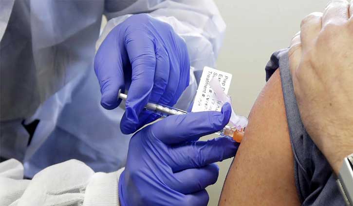 যুক্তরাজ্যে ১৩ লাখ মানুষ করোনার টিকা পেলো