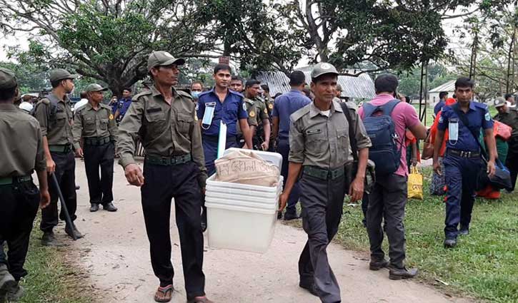 পাবনা-৪ উপনির্বাচন: রাত পোহালেই ভোট পাবনা-৪ উপনির্বাচন: রাত পোহালেই ভোট