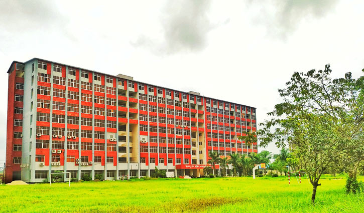 যবিপ্রবি শিক্ষার্থীদের ৪০ শতাংশ সেমিস্টার ফি মওকুফ যবিপ্রবি শিক্ষার্থীদের ৪০ শতাংশ সেমিস্টার ফি মওকুফ