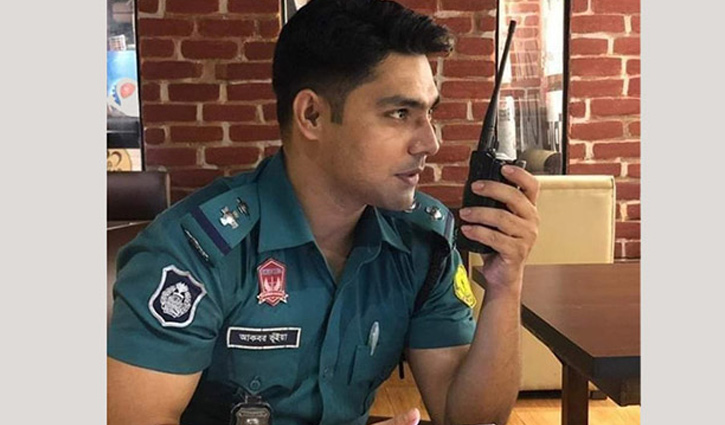 এসআই আকবরের পলায়ন ঠেকাতে সীমান্তে সতর্কতা এসআই আকবরের পলায়ন ঠেকাতে সীমান্তে সতর্কতা