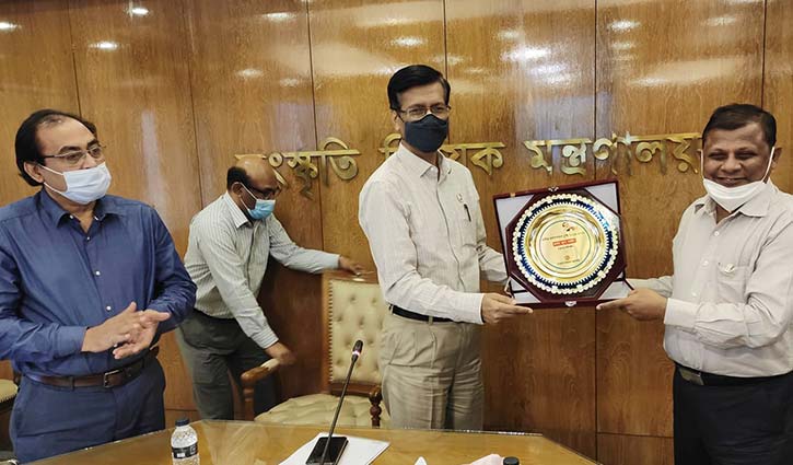 বার্ষিক কর্মসম্পাদন চুক্তির পুরস্কার দিয়েছে সংস্কৃতি মন্ত্রণালয় বার্ষিক কর্মসম্পাদন চুক্তির পুরস্কার দিয়েছে সংস্কৃতি মন্ত্রণালয়