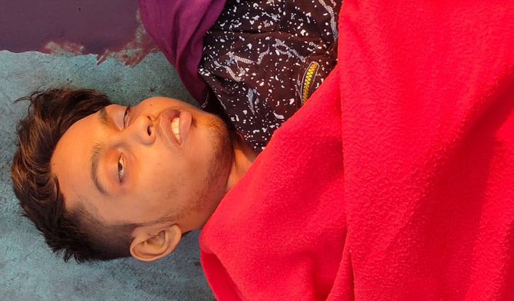 সুন্দরবন লঞ্চে যুবককে কুপিয়ে হত্যা সুন্দরবন লঞ্চে যুবককে কুপিয়ে হত্যা