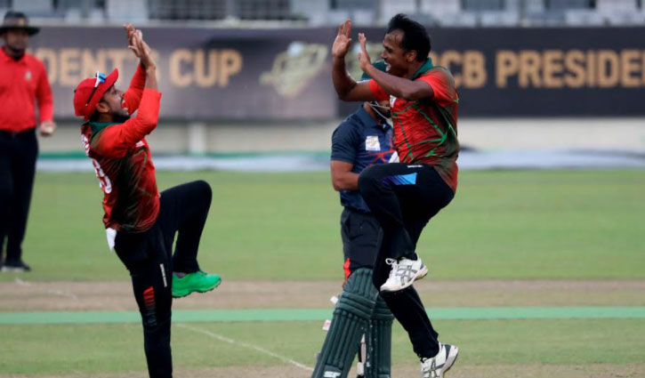 রুবেলের আগুনে বোলিং, ব্যাটিংয়ে ঝলমলে সোহান রুবেলের আগুনে বোলিং, ব্যাটিংয়ে ঝলমলে সোহান