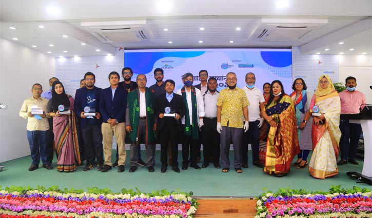 সম্মাননা পেলেন ১৮ জন উদ্যোক্তা সম্মাননা পেলেন ১৮ জন উদ্যোক্তা